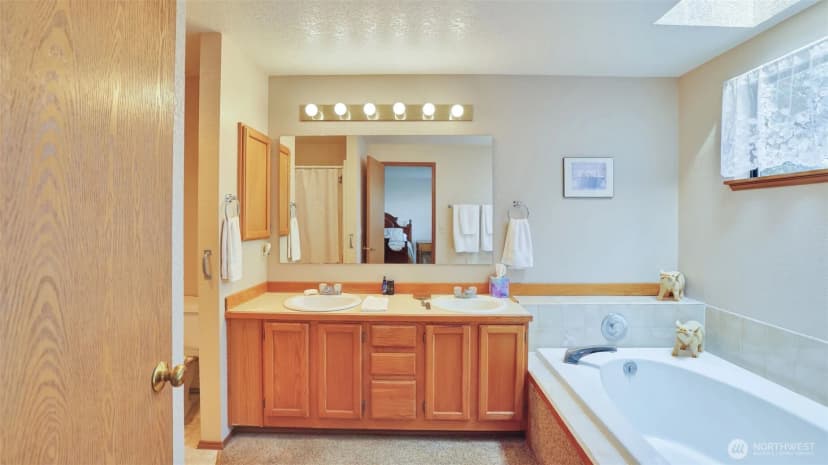 Property photo for 28108 28th Avenue S, Federal Way photo 20