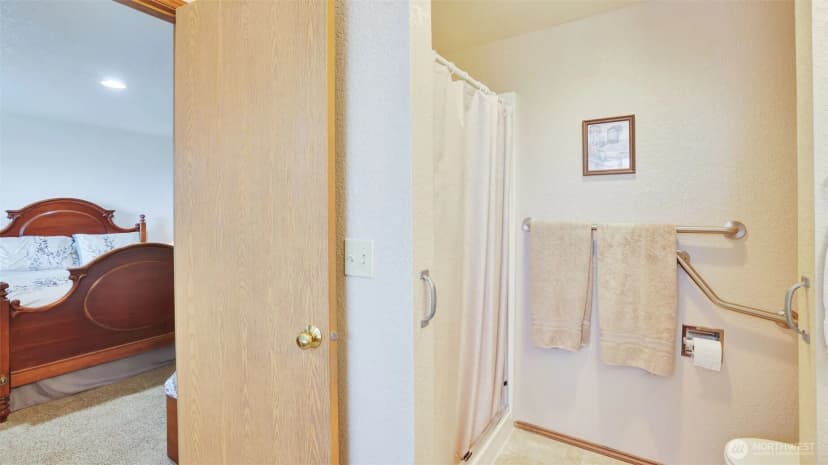 Property photo for 28108 28th Avenue S, Federal Way photo 21
