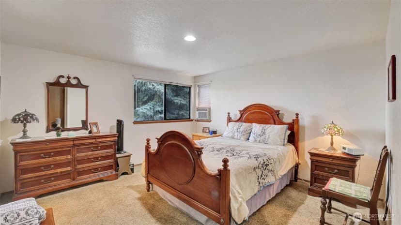 Property photo for 28108 28th Avenue S, Federal Way photo 18