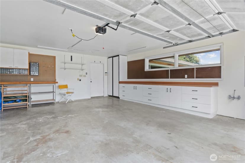Property photo for 11308 Loma Place Sw, Lakewood photo 25