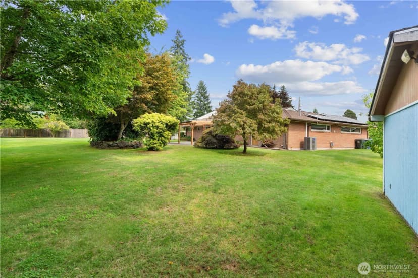 Property photo for 11308 Loma Place Sw, Lakewood photo 28