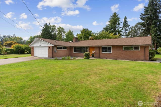 Property photo for 11308 Loma Place Sw, Lakewood