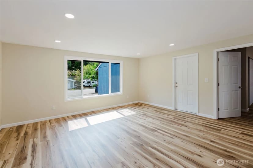 Property photo for 2119 Lake Blvd, Shelton photo 11