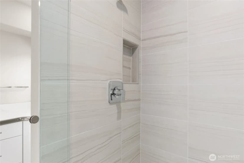 Property photo for 10462 135th Avenue Ne #43, Kirkland photo 21