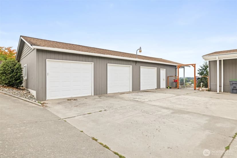 Property photo for 33 Winter Road, Port Angeles photo 2