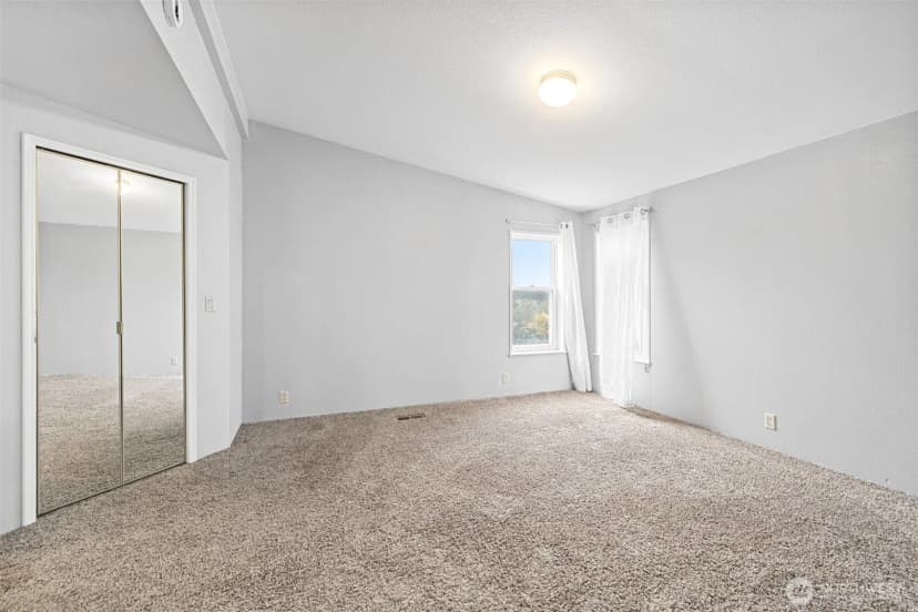 Property photo for 33 Winter Road, Port Angeles photo 16