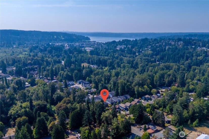 Property photo for 19821 75th Avenue Ne, Kenmore photo 31