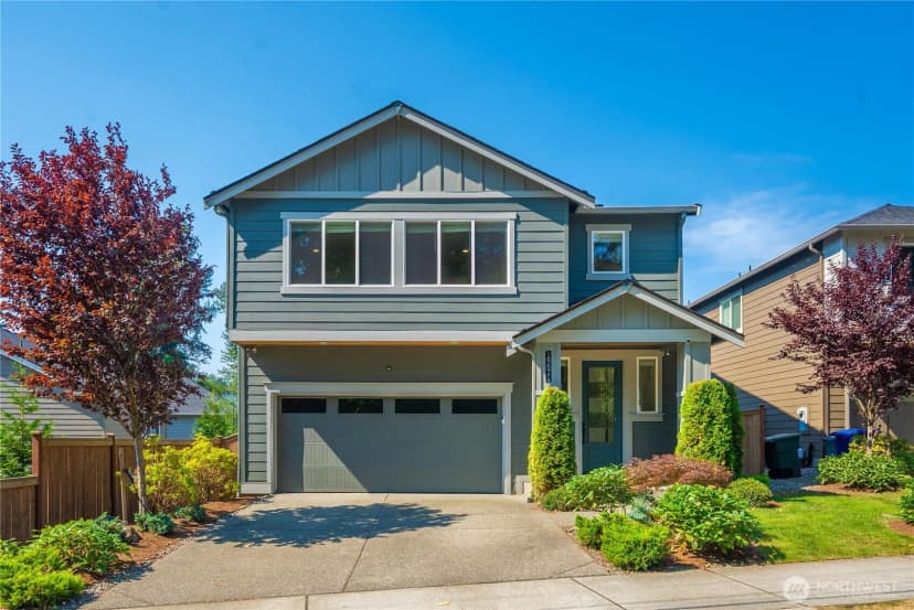 Property photo for 19821 75th Avenue Ne, Kenmore