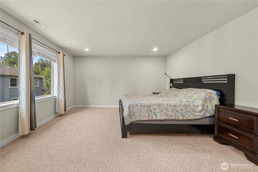 Property photo for 19821 75th Avenue Ne, Kenmore photo 14