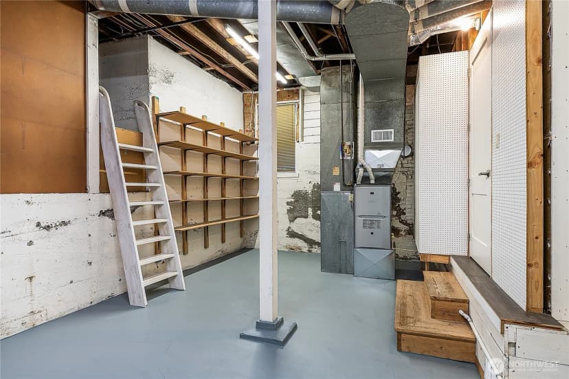 Property photo for 2520 Warren Avenue N, Seattle photo 25