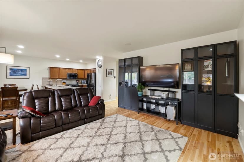 Property photo for 436 20th Street Nw, Puyallup photo 7