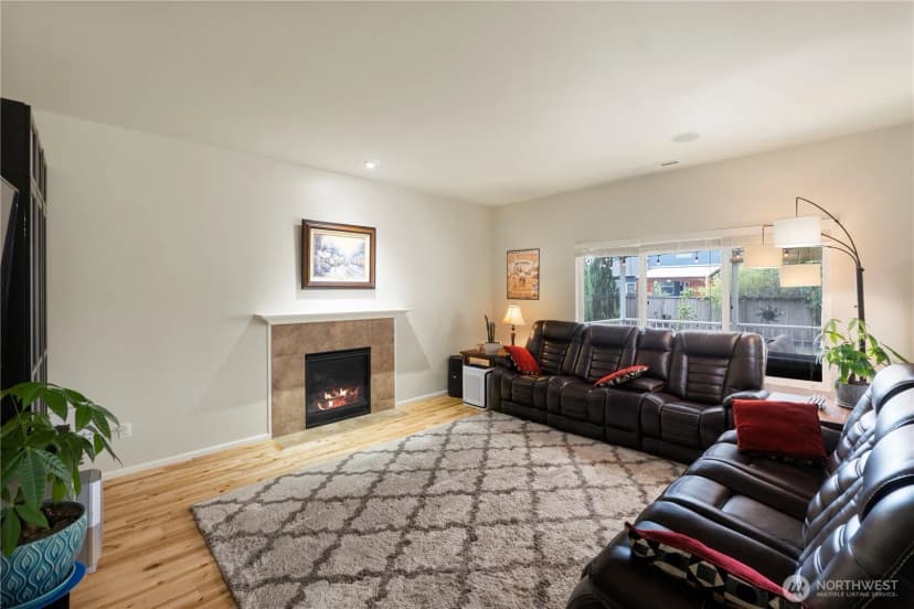 Property photo for 436 20th Street Nw, Puyallup photo 8