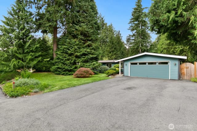 Property photo for 23500 34th Ave W, Brier