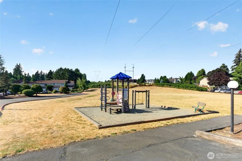 Property photo for 25051 144th Pl Se Kent Wa 98042, Kent photo 40