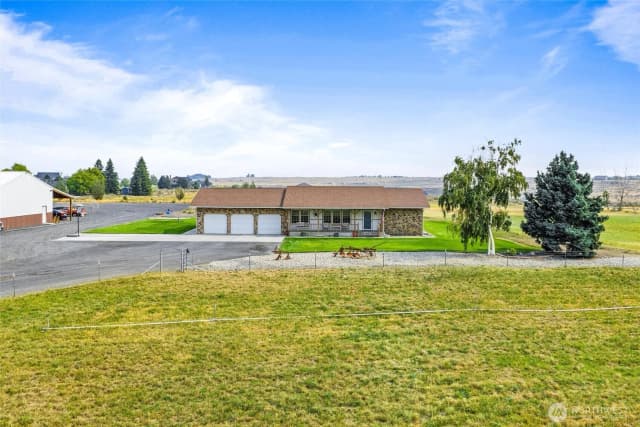 Property photo for 12687 Dodson Road Nw, Ephrata photo 4