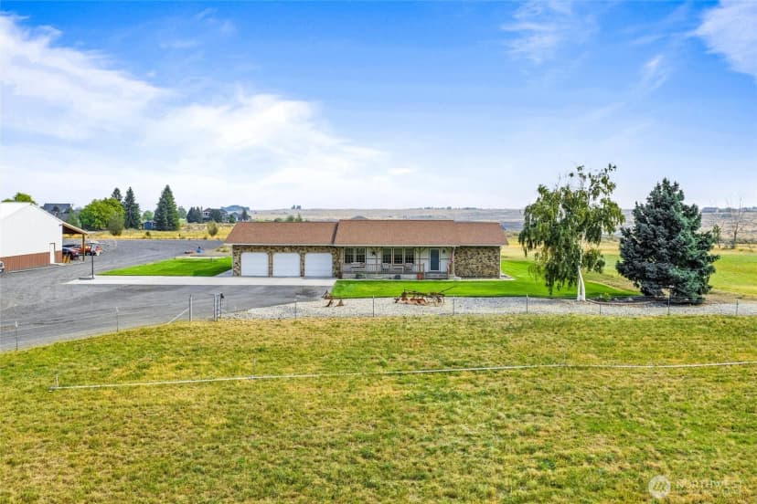 Property photo for 12687 Dodson Road Nw, Ephrata photo 4
