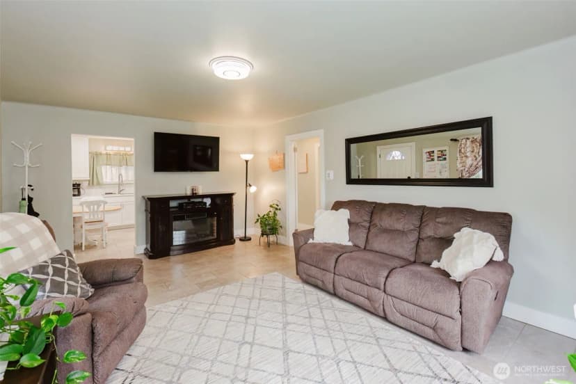 Property photo for 4898 E Collins Road, Port Orchard photo 9