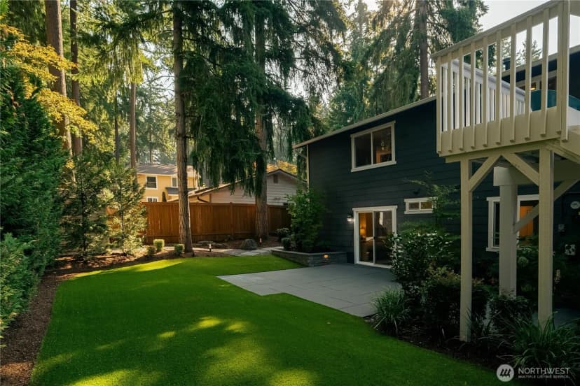Property photo for 16704 Ne 102nd Place, Redmond photo 14