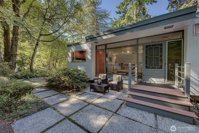 Property photo for 4230 W Mercer Way, Mercer Island photo 3