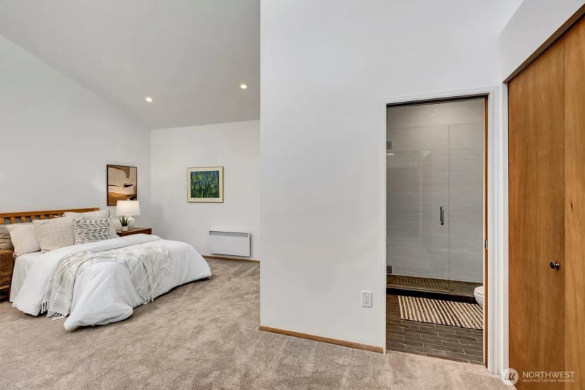 Property photo for 4230 W Mercer Way, Mercer Island photo 19