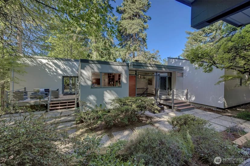 Property photo for 4230 W Mercer Way, Mercer Island photo 2