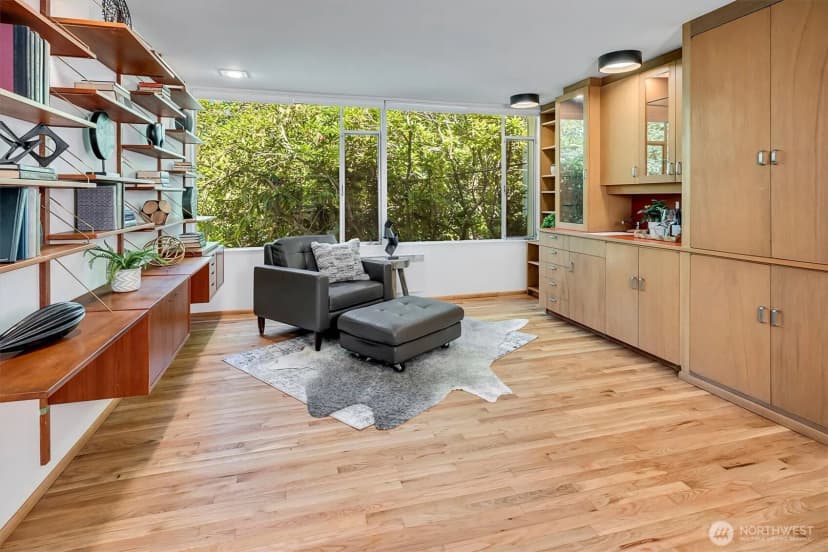 Property photo for 4230 W Mercer Way, Mercer Island photo 9