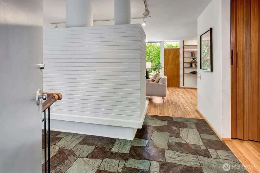 Property photo for 4230 W Mercer Way, Mercer Island photo 4