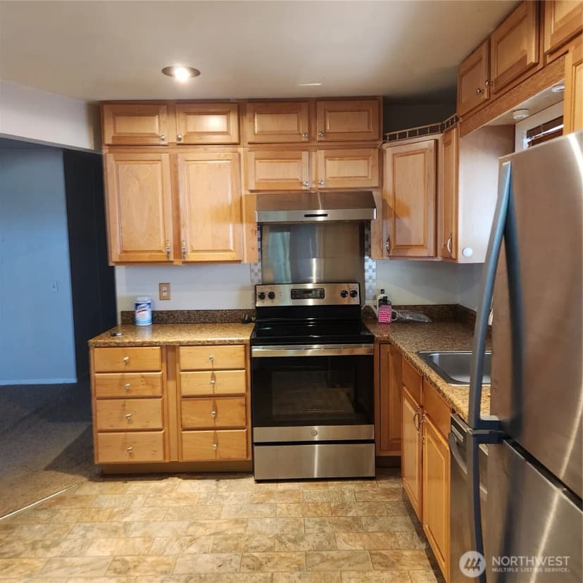 Property photo for 28719 28th Place S, Federal Way photo 7