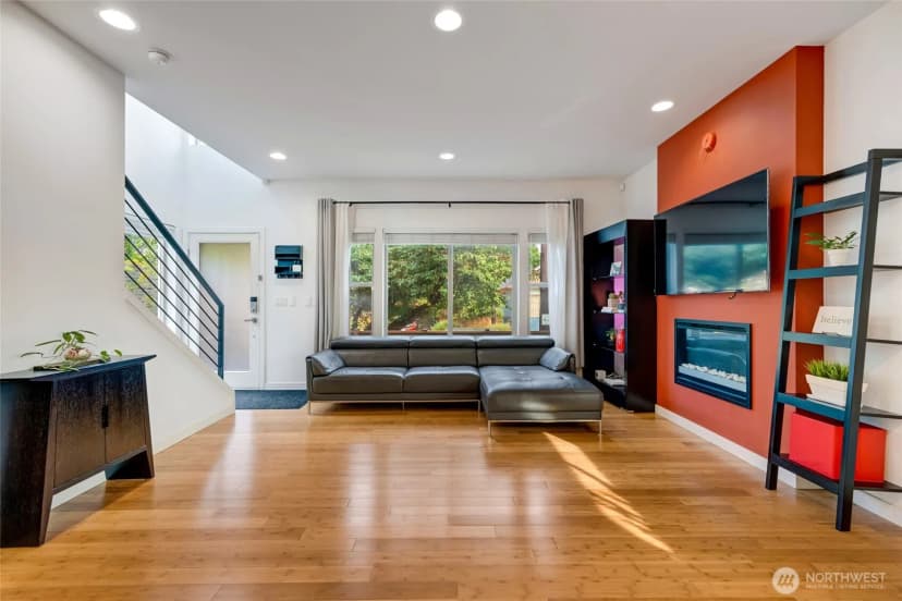 Property photo for 319 21st Avenue, Seattle photo 10