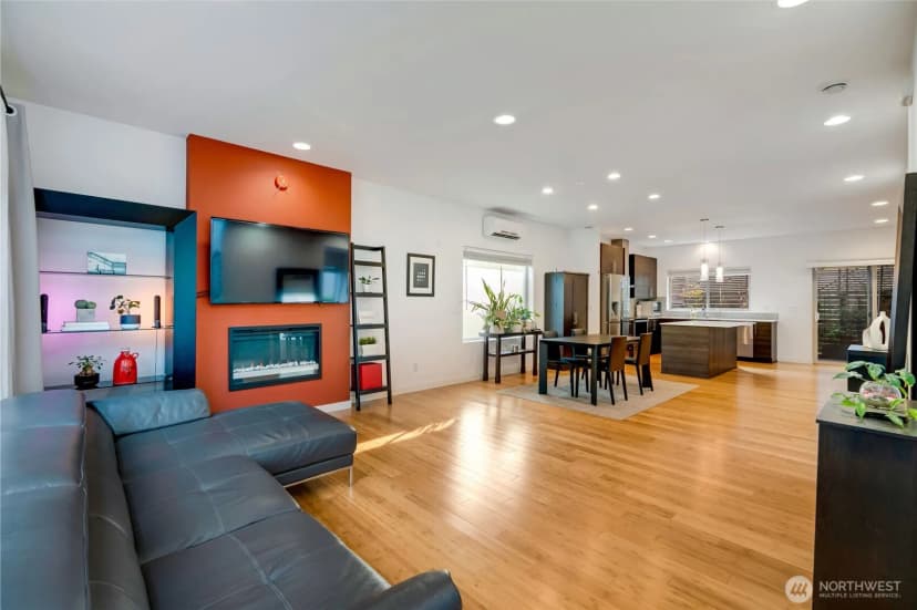 Property photo for 319 21st Avenue, Seattle photo 6