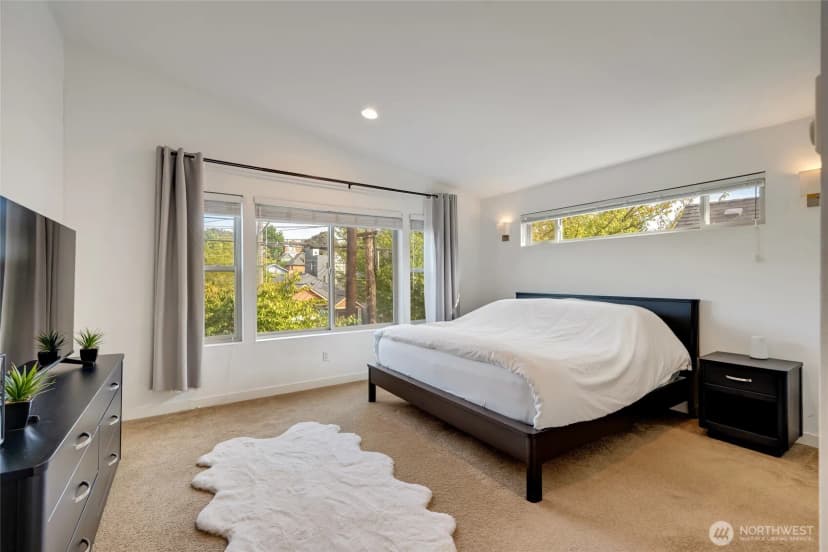 Property photo for 319 21st Avenue, Seattle photo 17