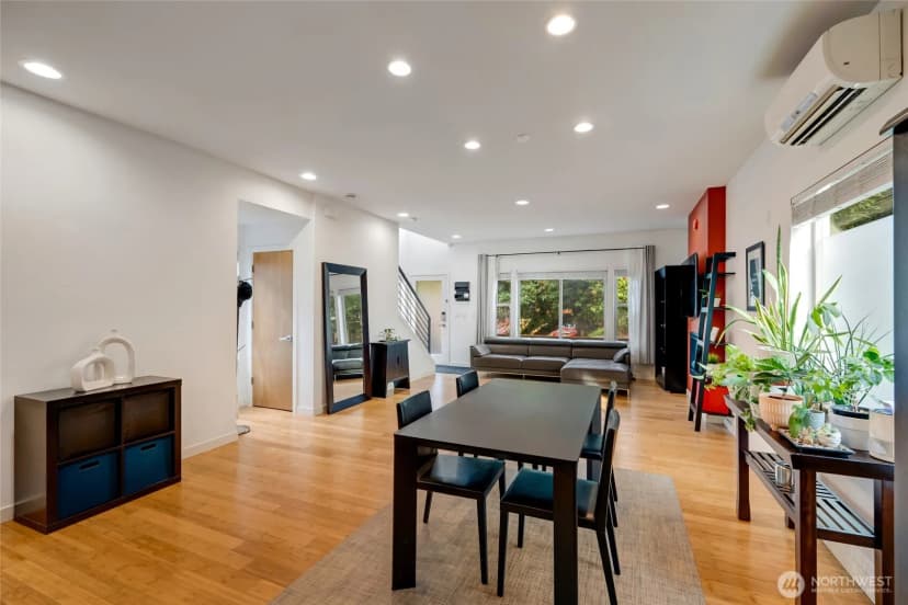 Property photo for 319 21st Avenue, Seattle photo 15