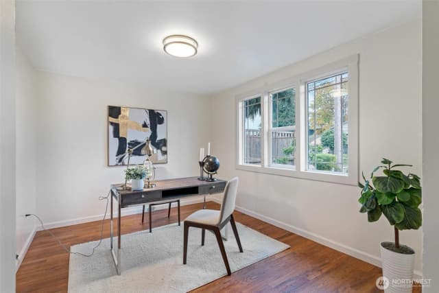 Property photo for 1332 Sw 114th Street, Seattle photo 4