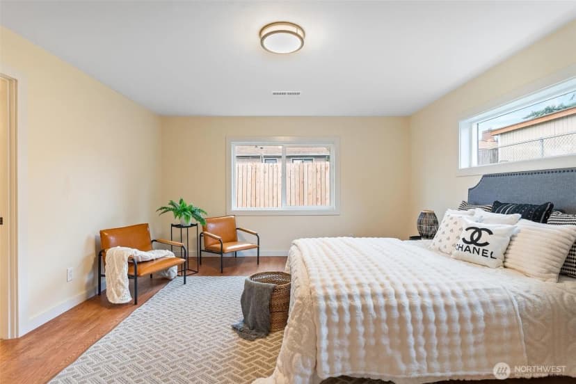 Property photo for 1332 Sw 114th Street, Seattle photo 18