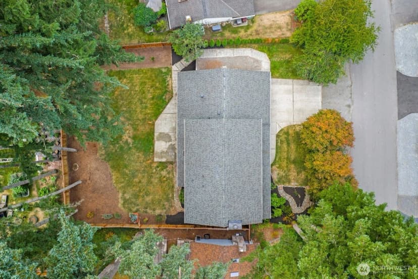 Property photo for 16556 189th Avenue Ne, Woodinville photo 32