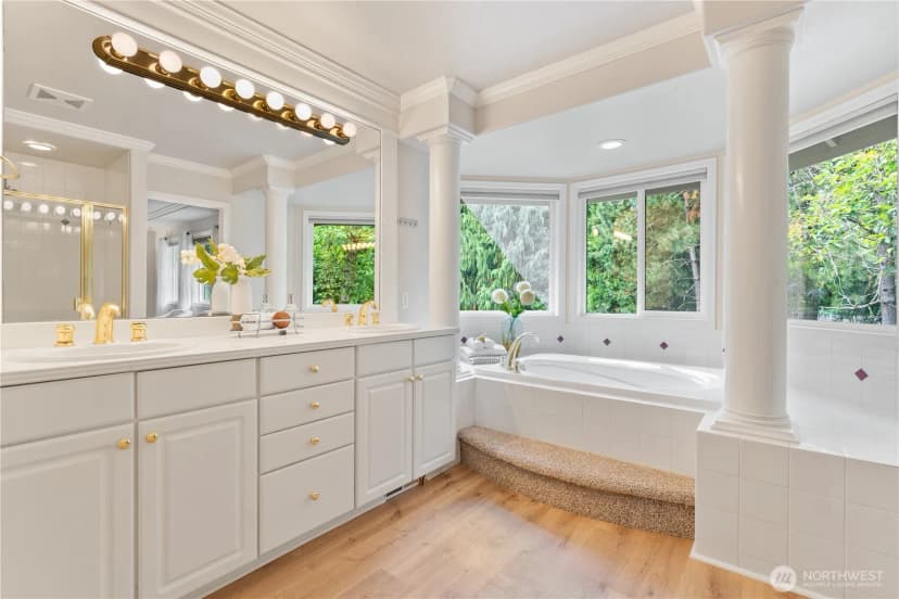 Property photo for 2615 E Beaver Lake Drive Se, Sammamish photo 20
