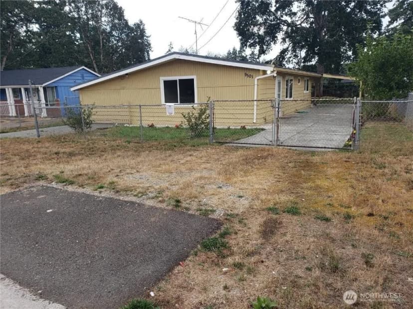 Property photo for 9501 Winona Street, Lakewood photo 15