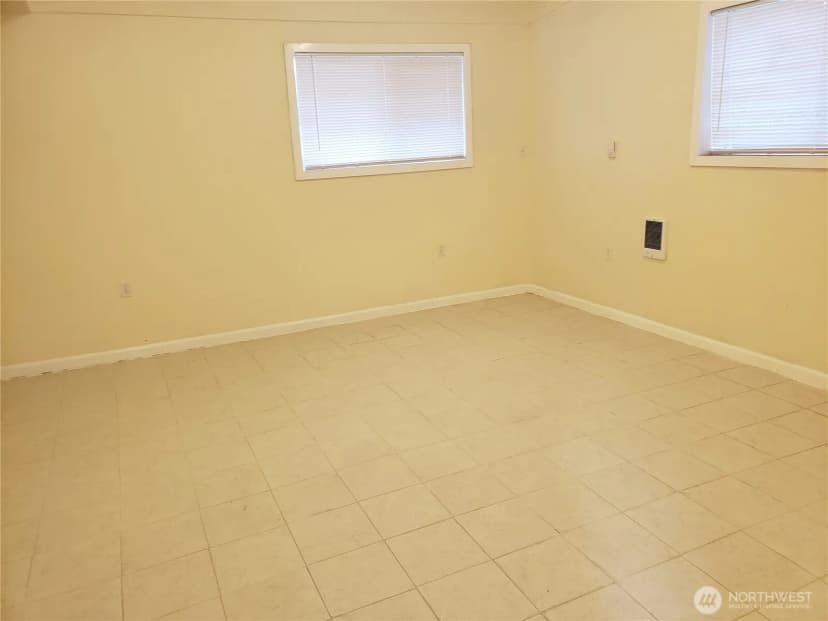 Property photo for 9501 Winona Street, Lakewood photo 10