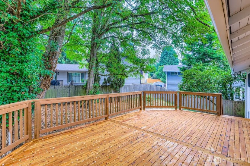 Property photo for 13018 Ne 134th Place, Kirkland photo 26