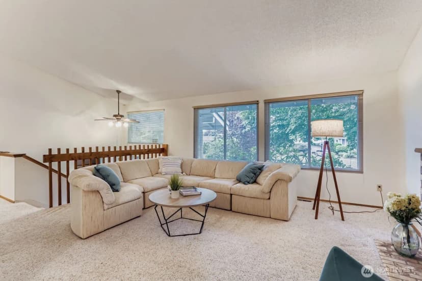 Property photo for 13018 Ne 134th Place, Kirkland photo 3