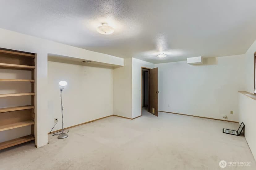 Property photo for 13018 Ne 134th Place, Kirkland photo 23