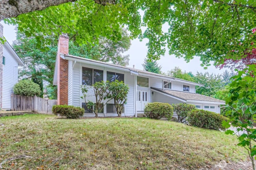 Property photo for 13018 Ne 134th Place, Kirkland