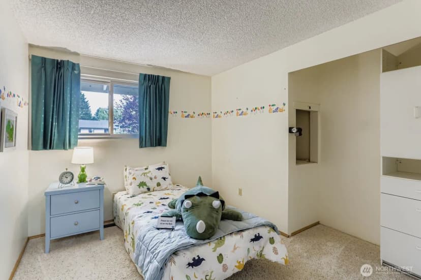Property photo for 13018 Ne 134th Place, Kirkland photo 15