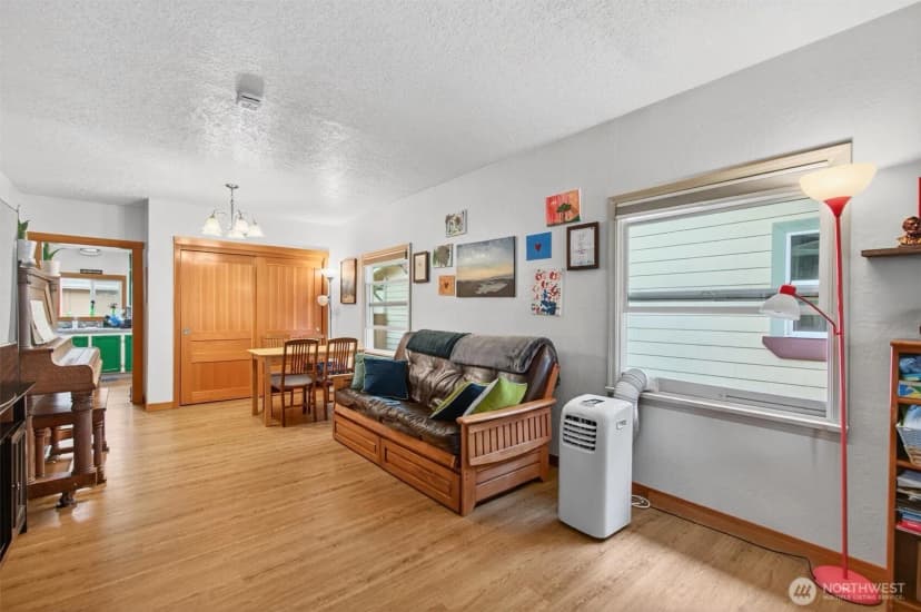 Property photo for 704 S 5th Avenue, Kelso photo 5