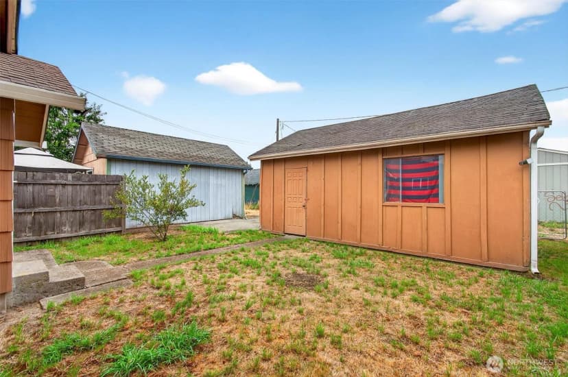 Property photo for 704 S 5th Avenue, Kelso photo 24
