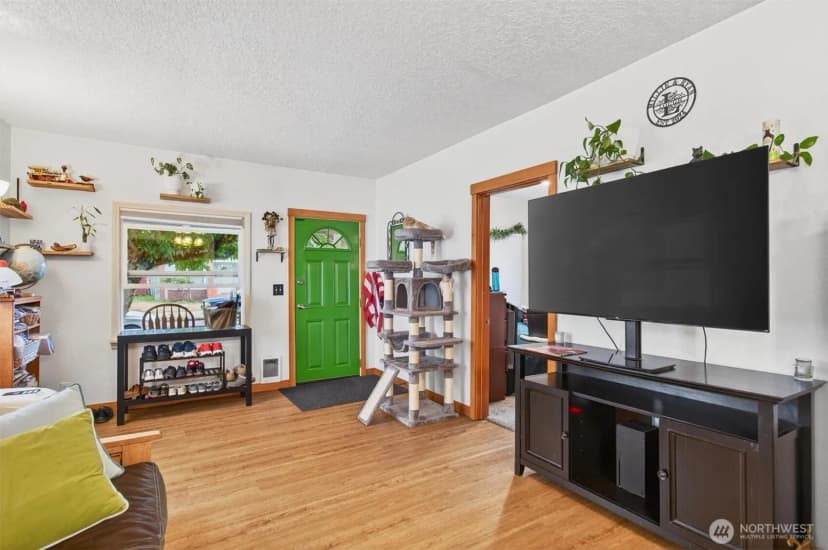 Property photo for 704 S 5th Avenue, Kelso photo 7