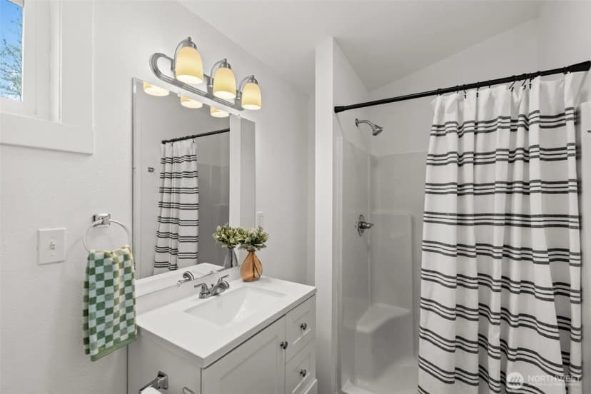 Property photo for 6602 Whitmore Drive Nw, Gig Harbor photo 25