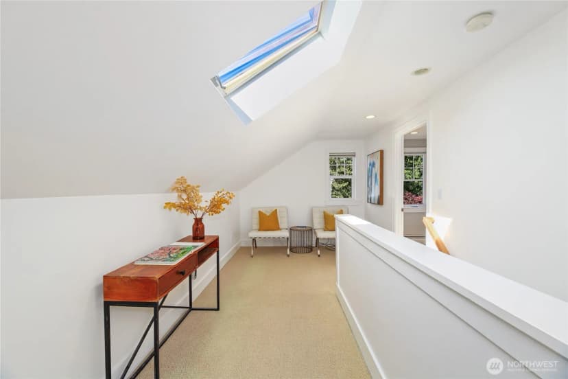 Property photo for 3421 Belvidere Avenue Sw, Seattle photo 19