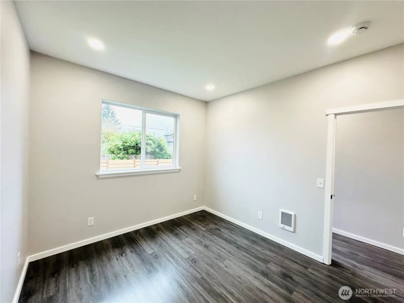 Property photo for 1107 W Marion, Aberdeen photo 27