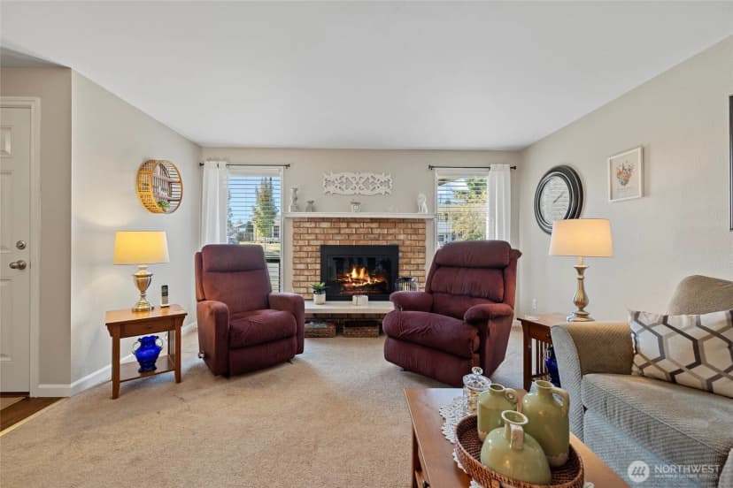 Property photo for 318 N 18th Place, Mount Vernon photo 6